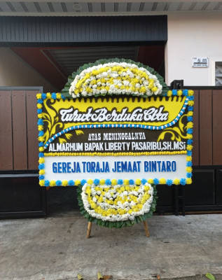 Papan Bunga Duka di Pulau Buluh